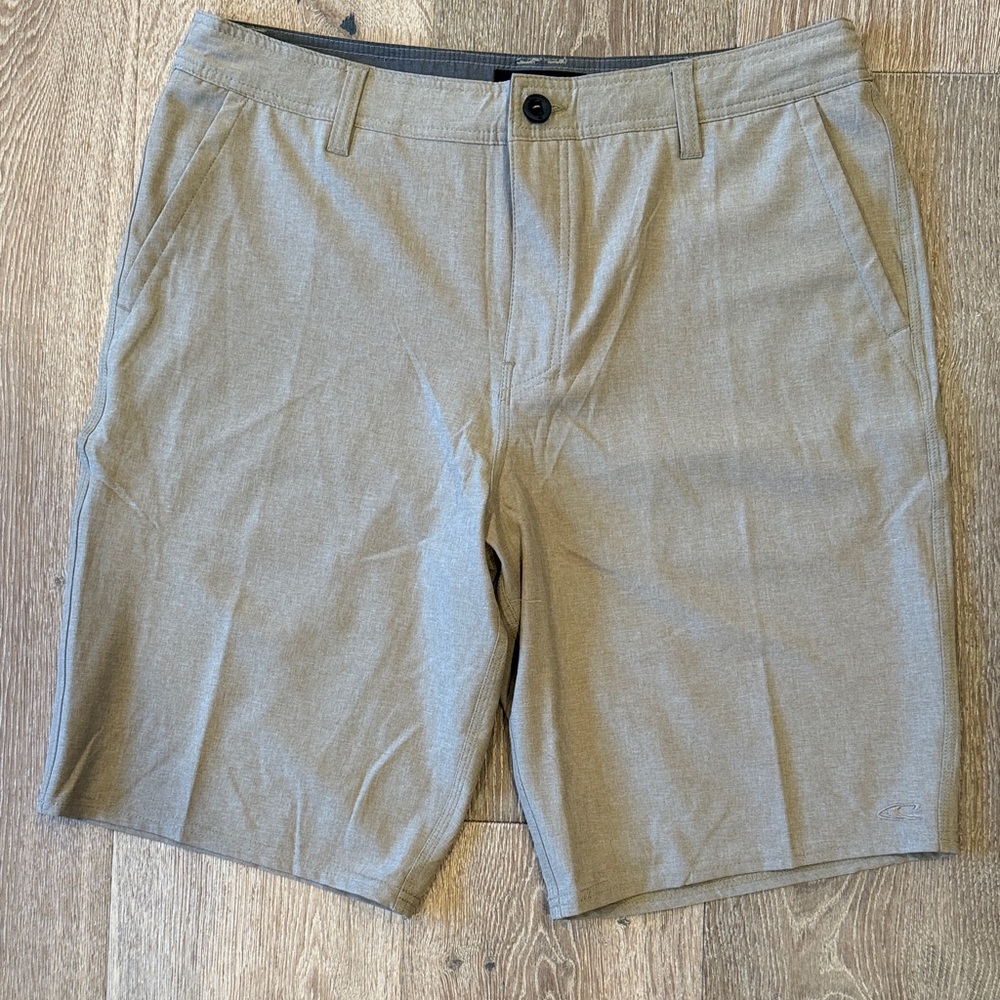 O'Neill Men's Gray Flat Front Shorts